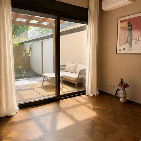 Casa With Patio Sofia